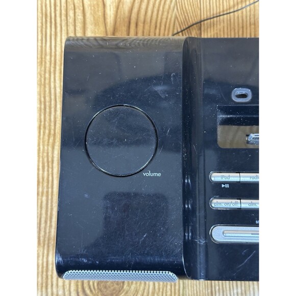 iHome 5B Docking Station Radio Clock Speaker For Parts or Repair No power supply - Picture 5 of 16